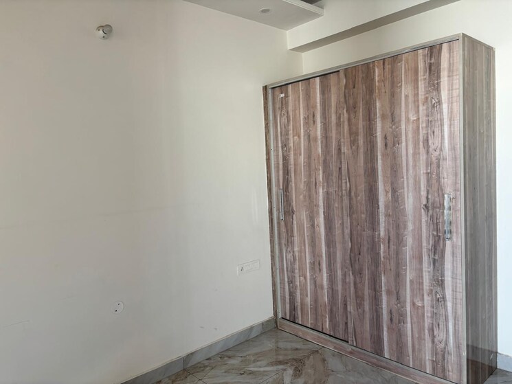 Room, prem-bansal-sapphire-court 3 Bedroom 1690 Sq.Ft. Apartment In Patiala Road Zirakpur 9036483