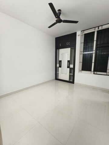 Room in 1 BHK Builder Floor at Hsr Layout – for Rent