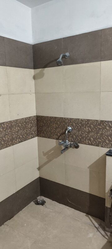 Bathroom in 3 BHK Apartment at Mowa – for Rent