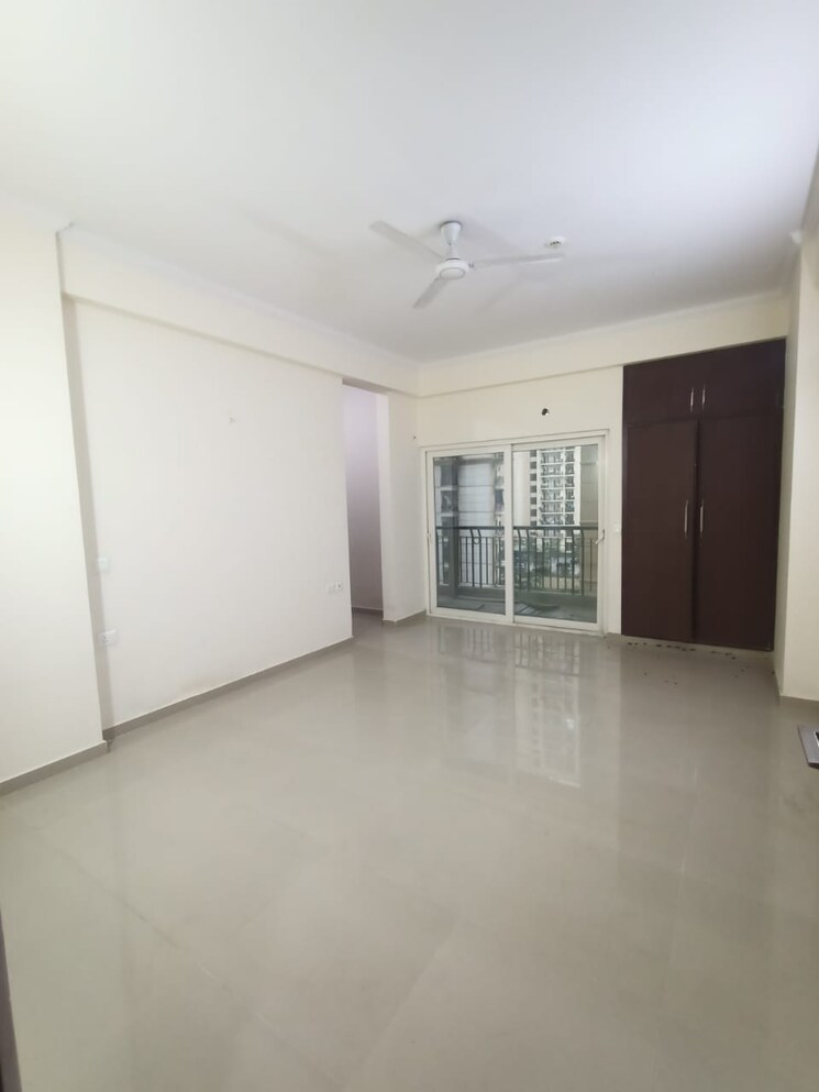 Room, apex-athena 3 Bedroom 1895 Sq.Ft. Apartment In Sector 75 Noida 9036486