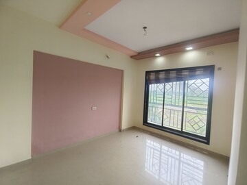 Room in 2 BHK Apartment at Vrindavan Height, Nalasopara East – for Rent