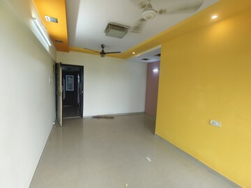 Room in 2 BHK Apartment at Vrindavan Height, Nalasopara East – for Rent