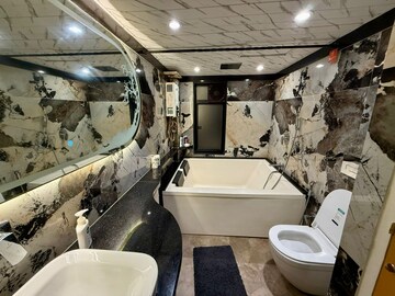 Team Area in 1 BHK Apartment at Sheth Avante, Kanjurmarg West – for Rent