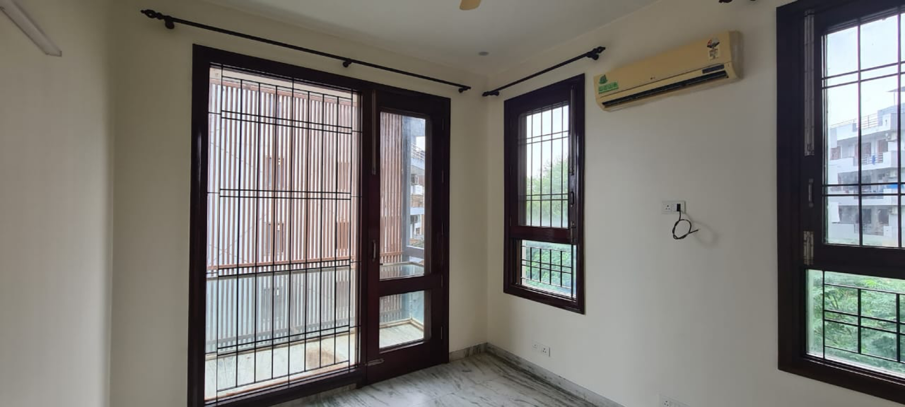 3 BHK + Extra Room Builder Floor For Rent in Sector 43 Gurgaon 