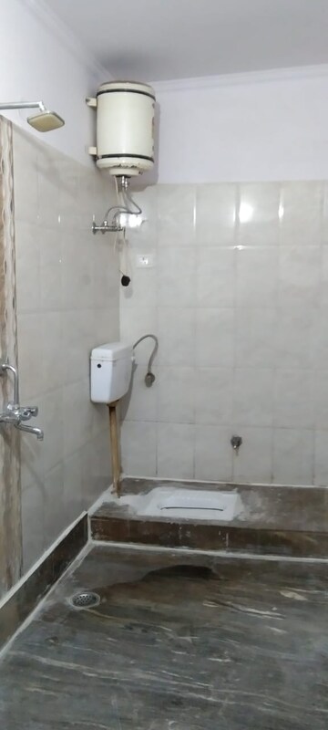 Bathroom in 1 BHK Builder Floor at Kishangarh – for Rent