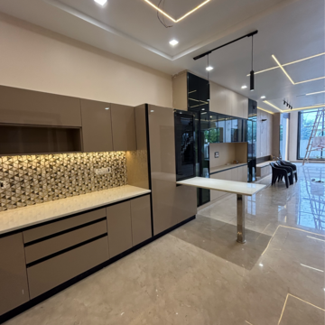 Living Room in 5 BHK Villa at Gomti Nagar – for Sale