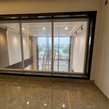 Room in 5 BHK Villa at Gomti Nagar – for Sale