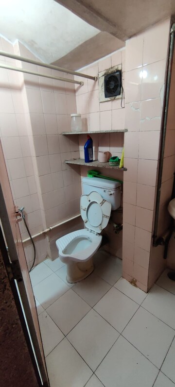 Bathroom in 1 BHK Apartment at Green Fields Apartment, Andheri East – for Rent
