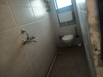Bathroom in 1.5 BHK Apartment at Adarsh Nagar Society, Worli – for Rent