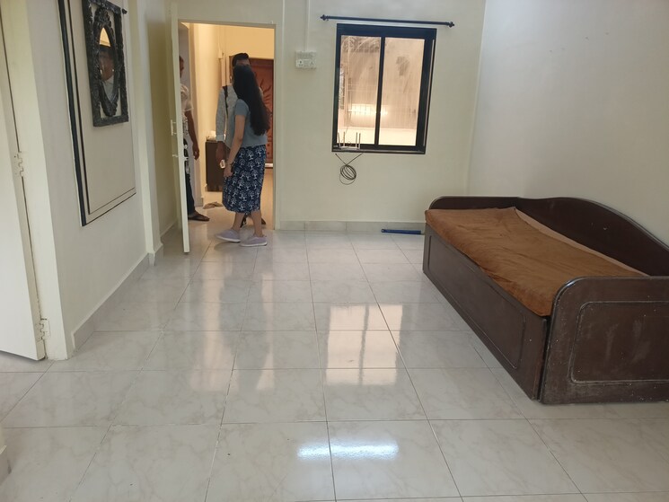 Living Room, adarsh-nagar-society 1.5 Bedroom 450 Sq.Ft. Apartment In Worli Mumbai 9036571