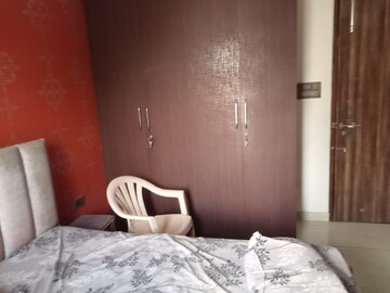Bedroom in 1 BHK Builder Floor at Sector 40 – for Rent