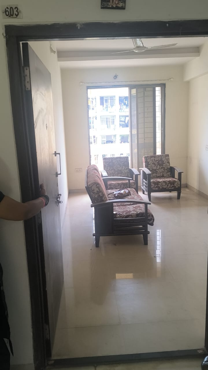 1 BHK + Extra Room Apartment For Rent in Manas Adhiraj