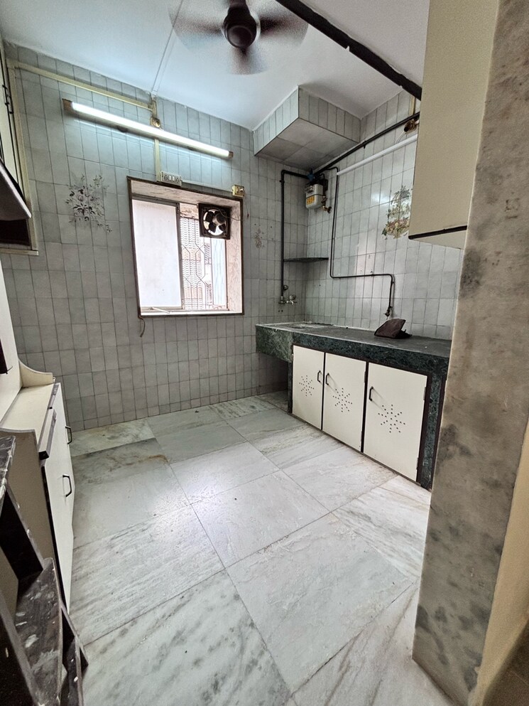 Bathroom, nand-dham-chs-dahisar 1 Bedroom 430 Sq.Ft. Apartment In Kandarpada Mumbai 9036592