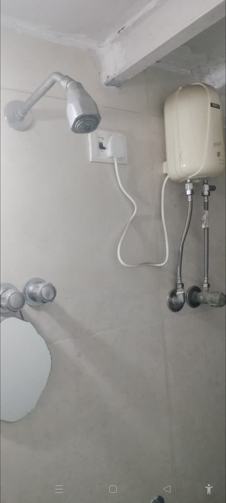 Bathroom, adarsh-nagar-society 1 RK 250 Sq.Ft. Apartment In Worli Mumbai 9036602