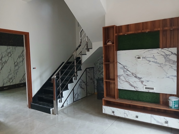 Room, sector 1 4 3.5 Bedroom 100 Sq.Yd. Builder Floor In Sector 1 4 Hisar 9036612