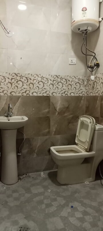 Bathroom in 2 BHK Builder Floor at Malviya Nagar – for Rent