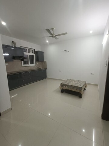 Furnished Amenities in 2 BHK Builder Floor at Sector 40 – for Rent