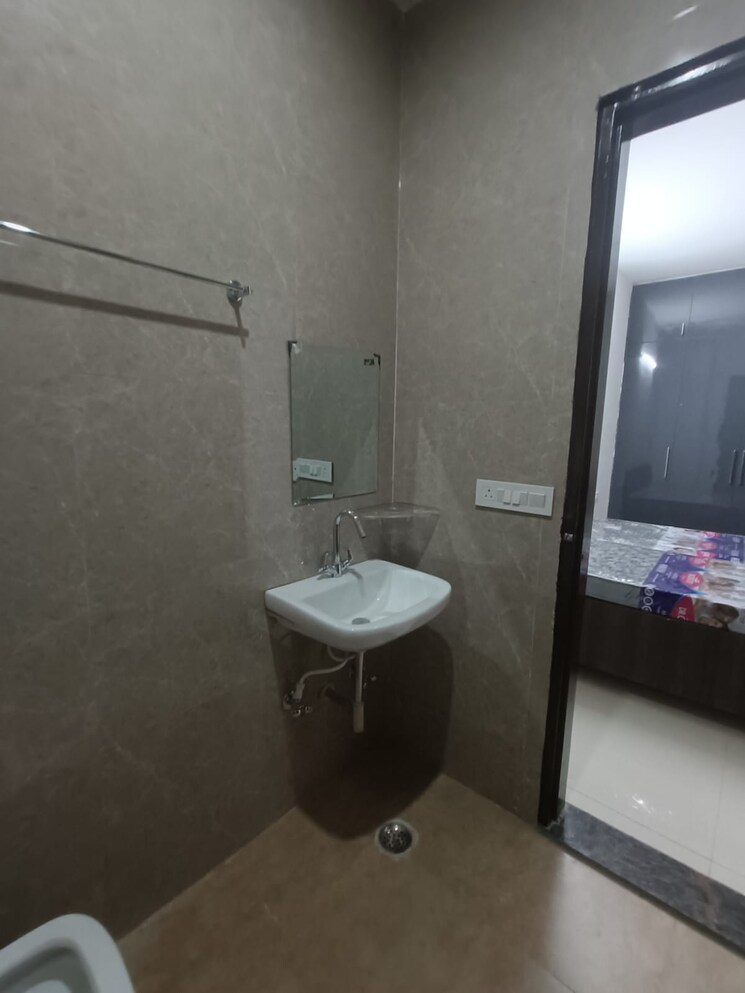 Bathroom, sector 40 2 Bedroom 1440 Sq.Ft. Builder Floor In Sector 40 Gurgaon 9036621