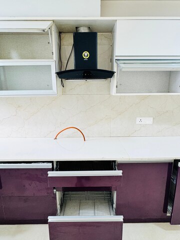 Kitchen in 3 BHK Builder Floor at Sector 40 – for Rent