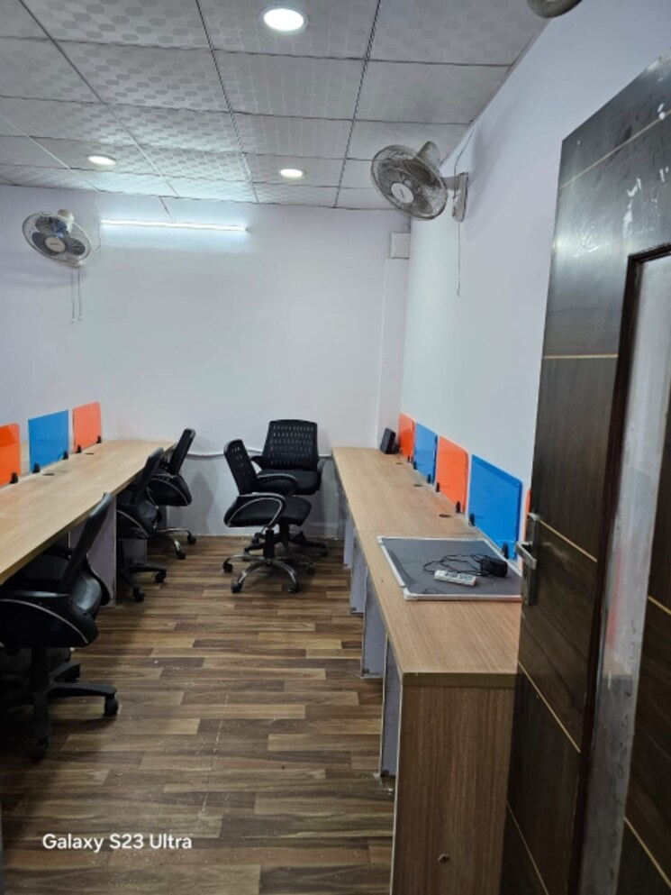 Team Area, sector 1 Commercial Office Space 900 Sq.Ft. In Sector 1 Noida 9036626