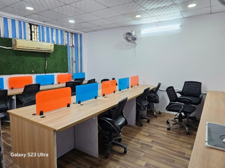 Team Area, sector 1 Commercial Office Space 900 Sq.Ft. In Sector 1 Noida 9036626