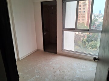 Room in 1 BHK Apartment at New Ocean View, Andheri West – for Rent