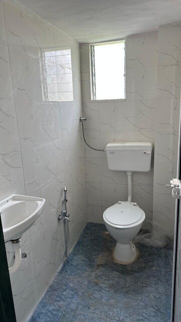 Bathroom in 1 BHK Apartment at Priti Apartment, Andheri West – for Rent