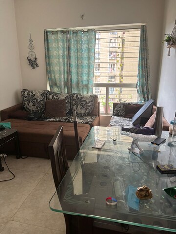 2 BHK Apartment For Rent in Lodha Amara, Kolshet Road