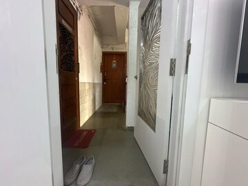 Building Lobby in 1 BHK Apartment at Seema Apartments Andheri, Andheri West – for Rent