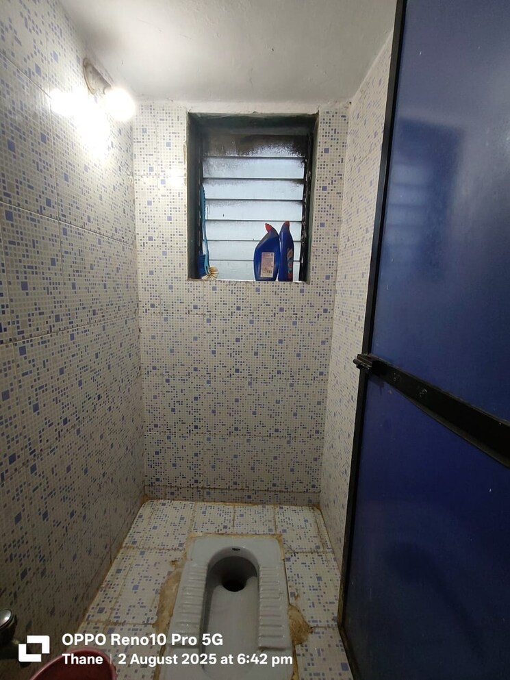 Bathroom, shivratna-chs 1 Bedroom 560 Sq.Ft. Apartment In Kalwa Thane 9036645