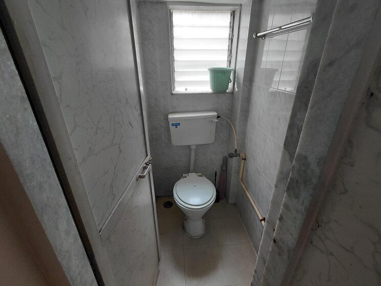 Bathroom, four bunglows 1 Bedroom 570 Sq.Ft. Apartment In Four Bunglows Mumbai 9036644