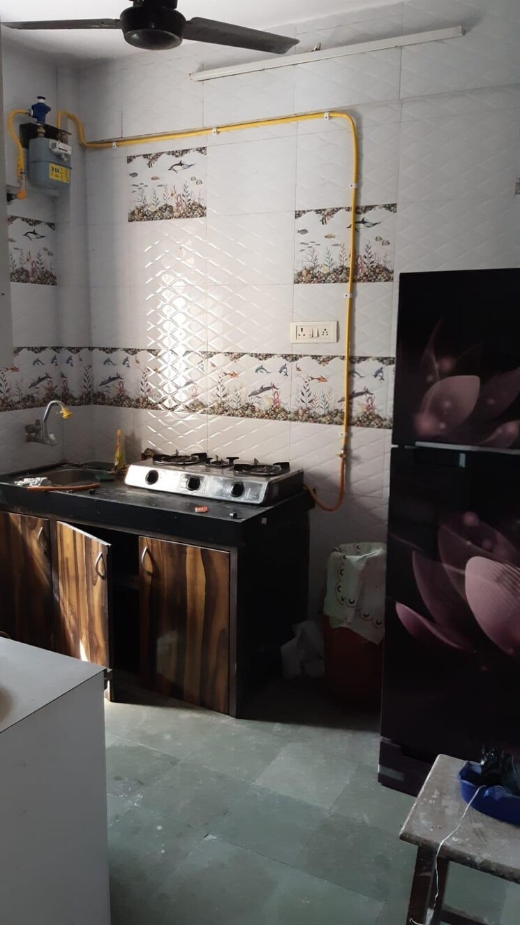 Team Area, dn nagar 1 Bedroom 430 Sq.Ft. Apartment In Dn Nagar Mumbai 9036646