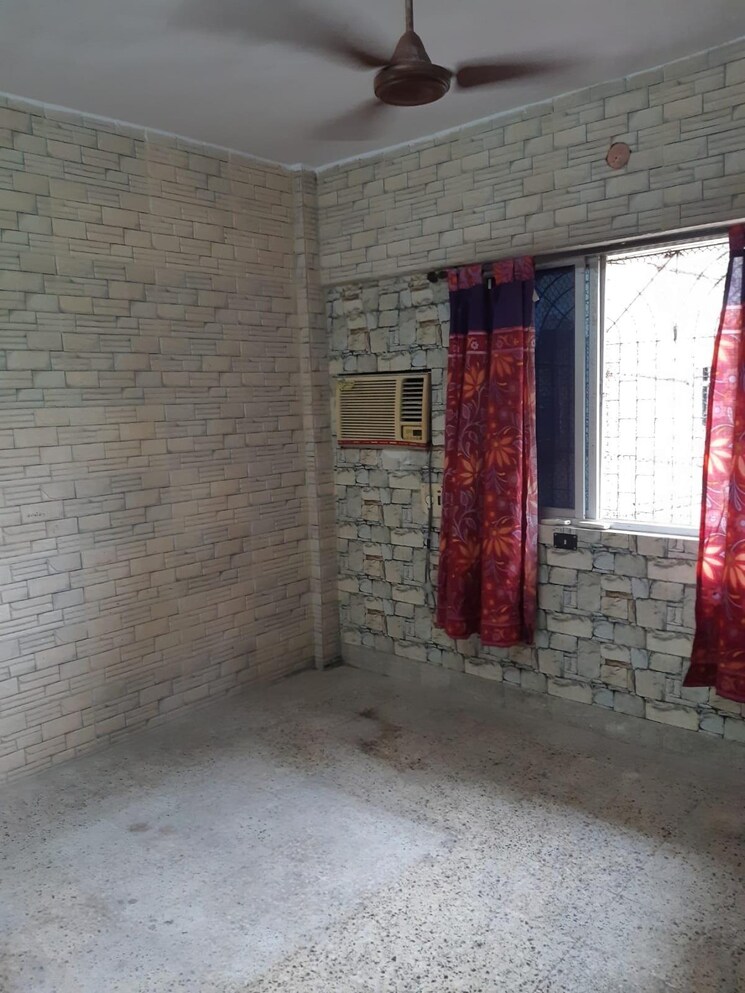 Room, dn nagar 1 Bedroom 470 Sq.Ft. Apartment In Dn Nagar Mumbai 9036655