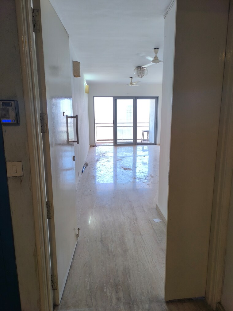 Room, imperial-heights-goregaon-west 2.5 Bedroom 1250 Sq.Ft. Apartment In Goregaon West Mumbai 9036660