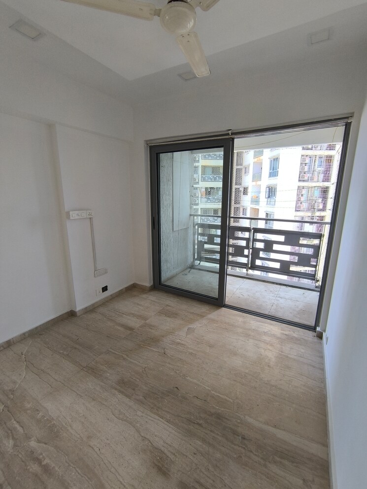 Room, imperial-heights-goregaon-west 2.5 Bedroom 1250 Sq.Ft. Apartment In Goregaon West Mumbai 9036660