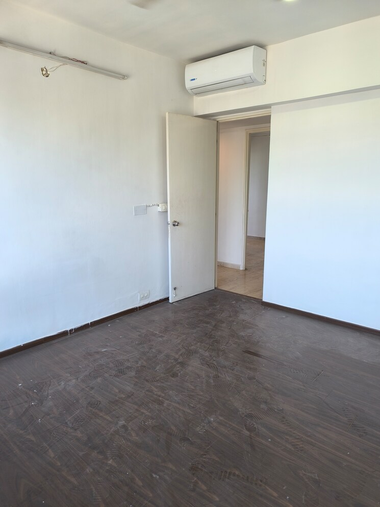 Room, imperial-heights-goregaon-west 2.5 Bedroom 1250 Sq.Ft. Apartment In Goregaon West Mumbai 9036662