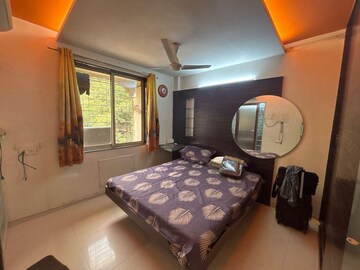 Bedroom in 1 BHK Apartment at Four Bunglows – for Rent