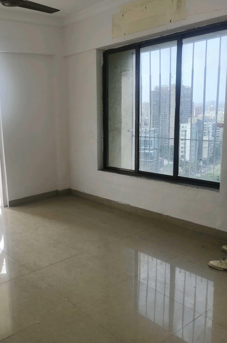 Room, seven-bungalow 1 Bedroom 450 Sq.Ft. Apartment In Andheri West Mumbai 9036663