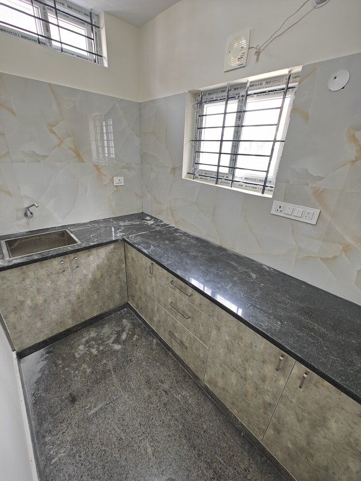 Kitchen, hsr layout sector 3 1 Bedroom 700 Sq.Ft. Builder Floor In Hsr Layout Sector 3 Bangalore 9036669