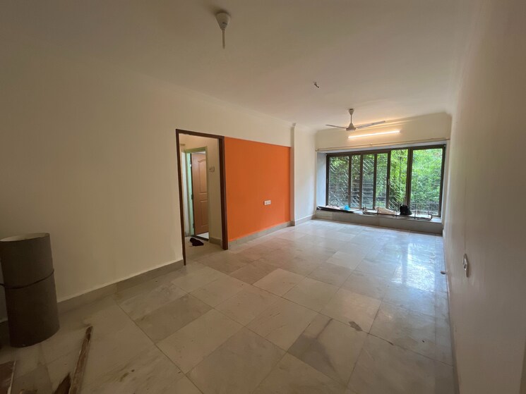 Room, seven-bungalow 1 Bedroom 500 Sq.Ft. Apartment In Andheri West Mumbai 9036670