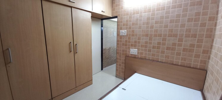 Room, seven-bungalow 1 Bedroom 450 Sq.Ft. Apartment In Andheri West Mumbai 9036672
