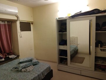 Living Room in 1 BHK Apartment at Dn Nagar – for Rent