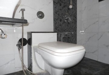 Bathroom in 1 BHK Apartment at Dn Nagar – for Rent
