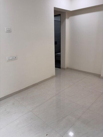 Room in 1.5 BHK Apartment at Azad Nagar Sangam CHS Andheri, Andheri West – for Rent