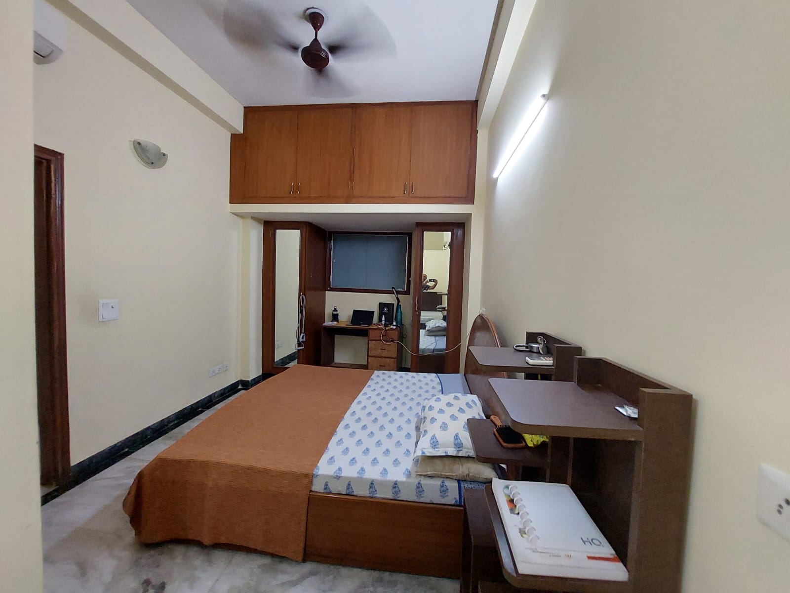 3 BHK Independent House For Rent in RWA Apartments Sector 52