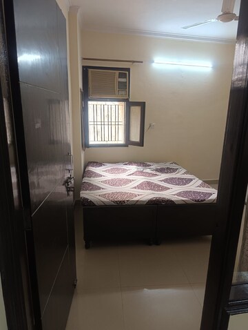 Bedroom in 2 BHK Builder Floor at Govindpuri – for Rent