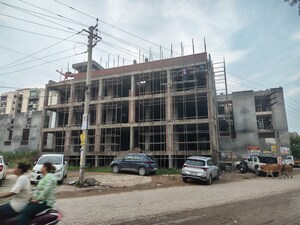  Showroom For Sale in Vip Road