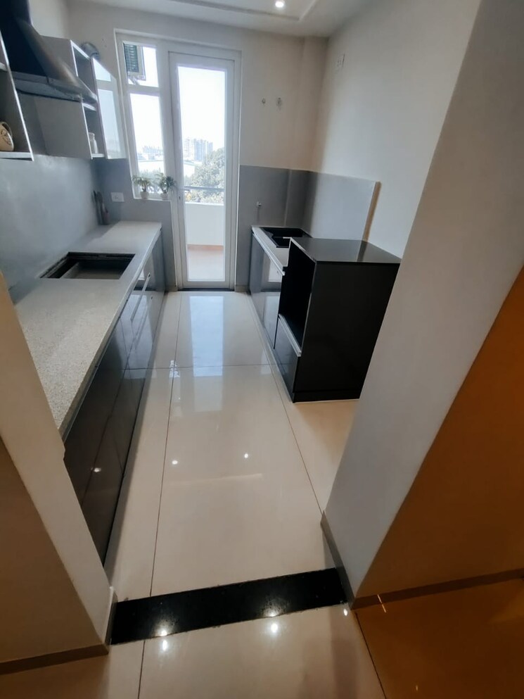 Kitchen, nandita-mayfair-park 2 Bedroom 1190 Sq.Ft. Apartment In Kishanpura Zirakpur 9036829