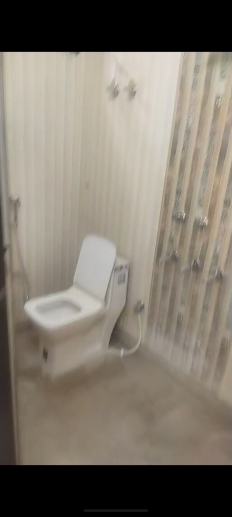 Bathroom, harit-vihar-rwa 3 Bedroom 675 Sq.Ft. Builder Floor In Burari Delhi 9036836