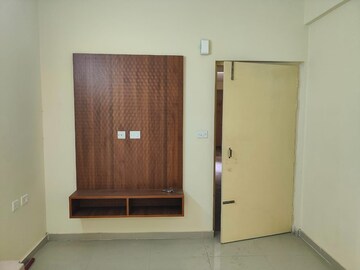 Room in 2 BHK Apartment at Pyramid Urban Homes 3, Sector 67a – for Rent